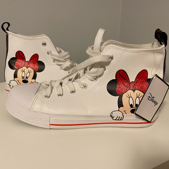 Disney Shoes - Minnie Mouse sneakers. Brand new size 39